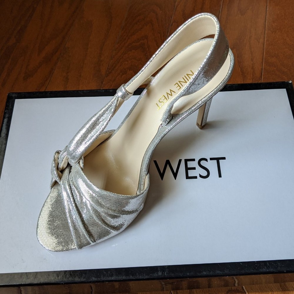 NWOT Nine West 6.5 Ultana Silver Metallic Heels